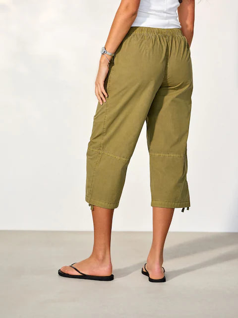 Cropped-Utility-Chinohose